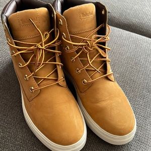 Wine. Timberland boots size 8 wore few times